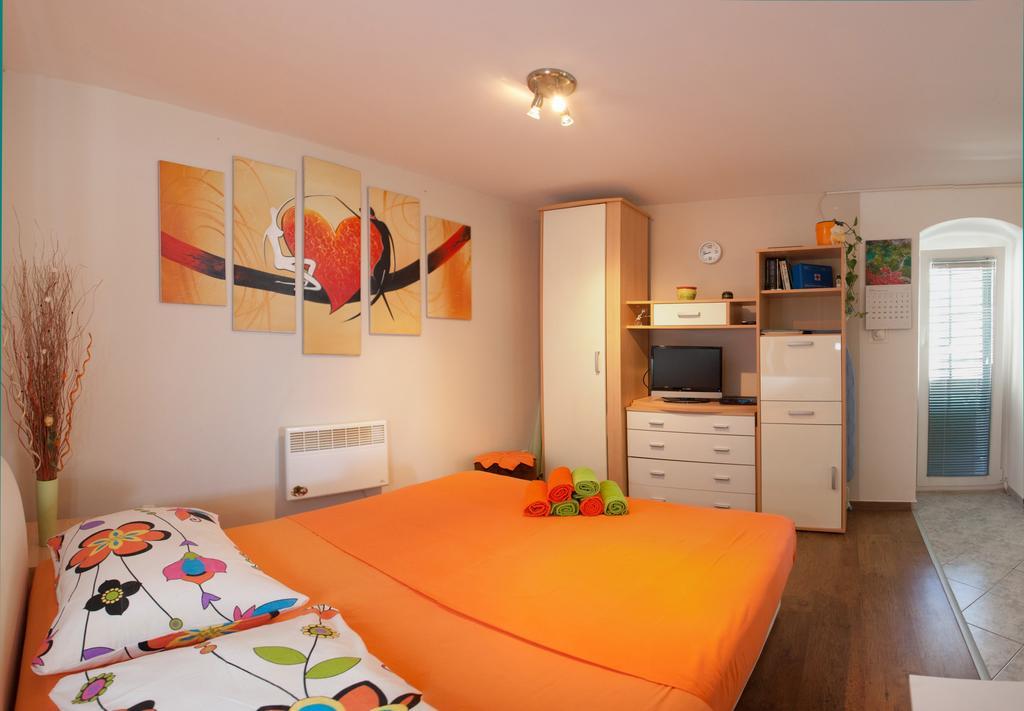 Paradise Apartment With Big Sunny Terrace In The Old Town, Few Meters From The Sea & Riva Promenade スプリト 部屋 写真