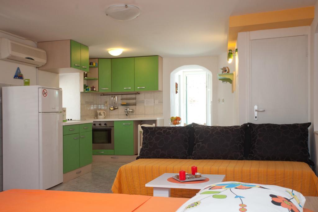 Paradise Apartment With Big Sunny Terrace In The Old Town, Few Meters From The Sea & Riva Promenade スプリト 部屋 写真